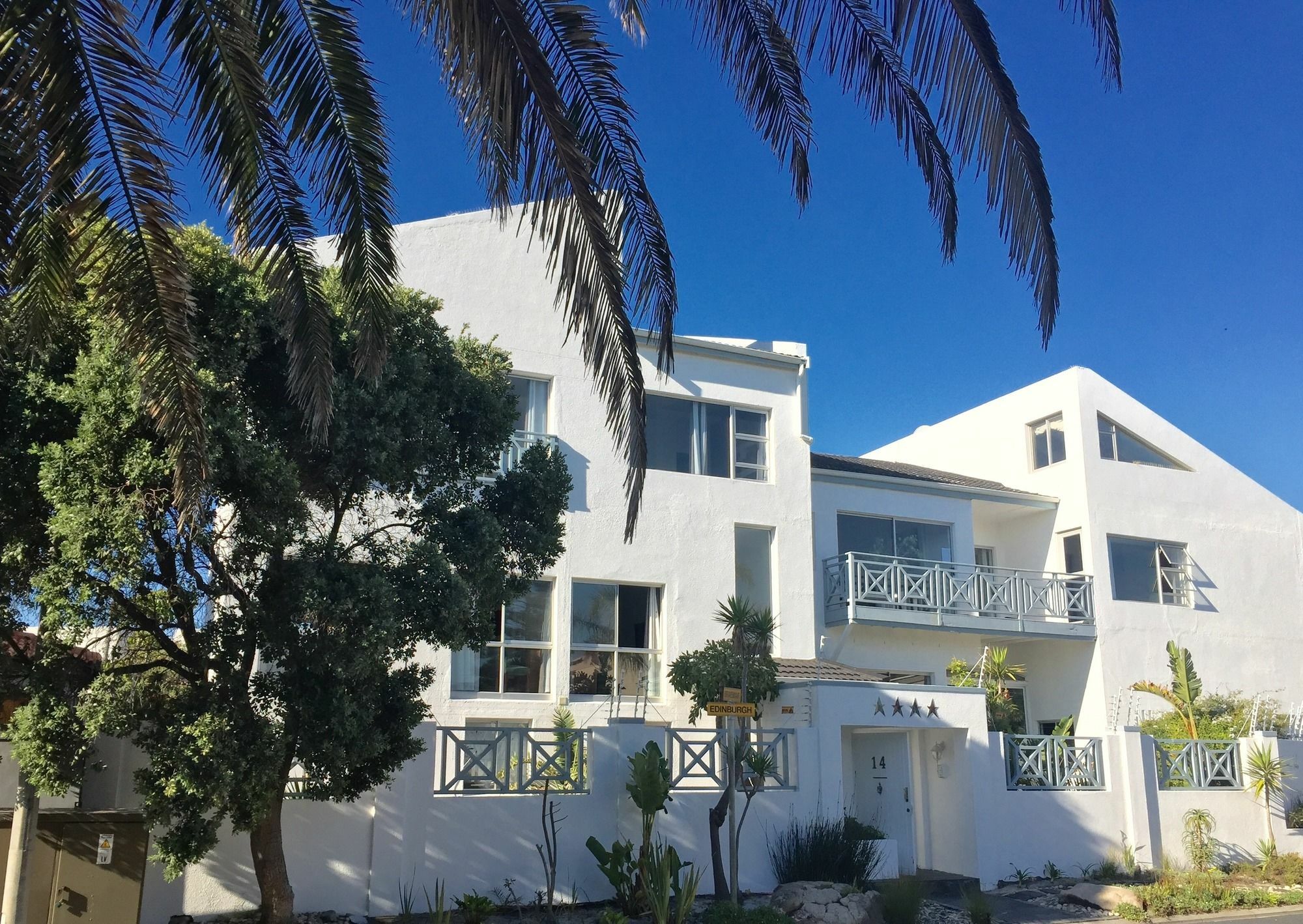 5 Options Guest House Bloubergstrand Kültér fotó