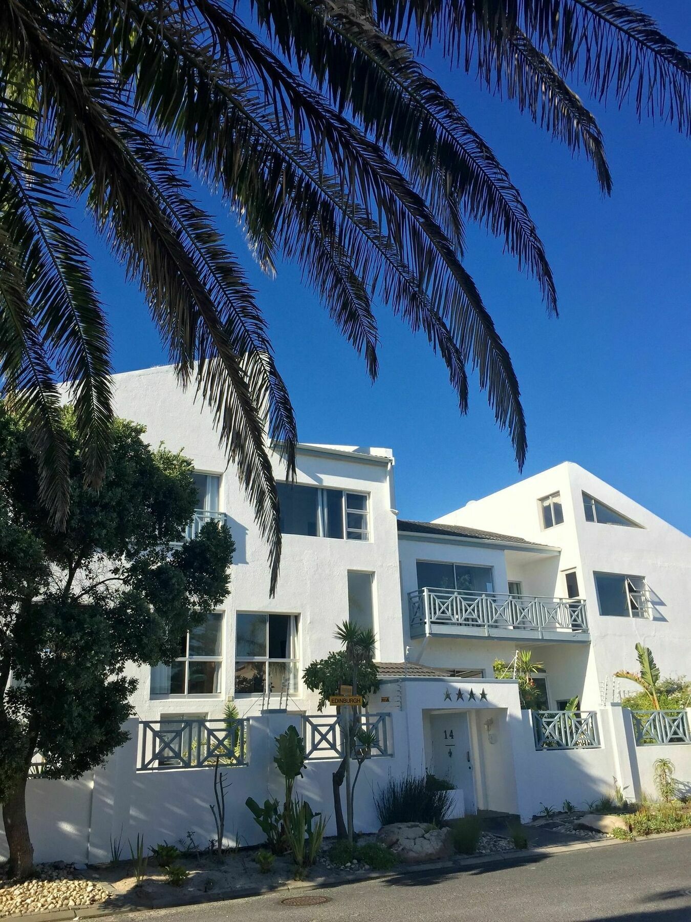 5 Options Guest House Bloubergstrand Kültér fotó