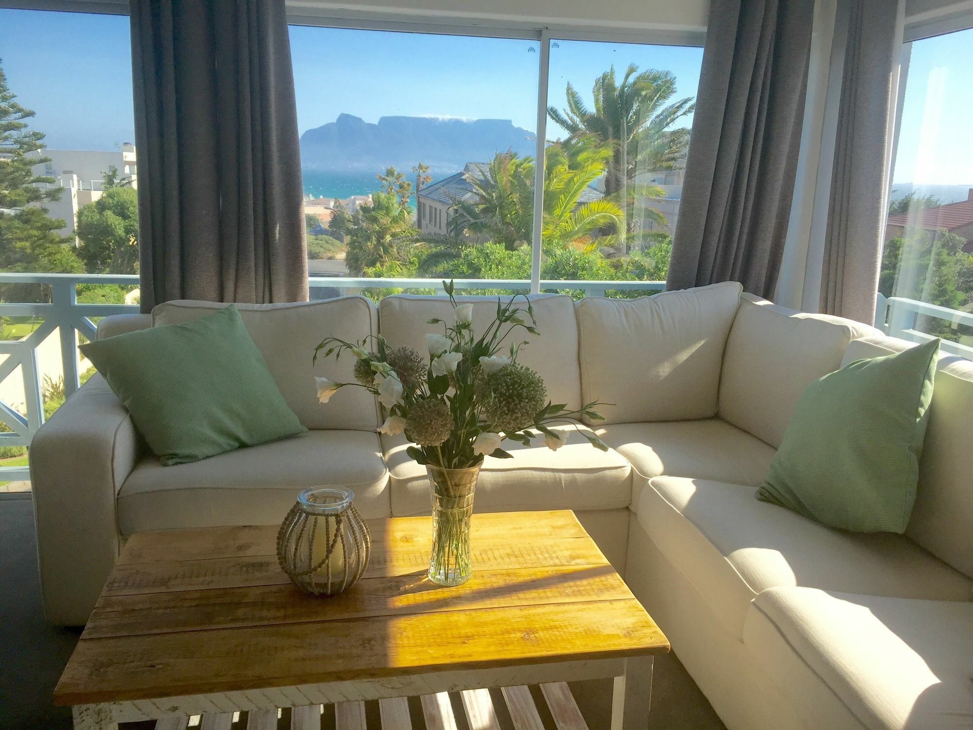5 Options Guest House Bloubergstrand Kültér fotó